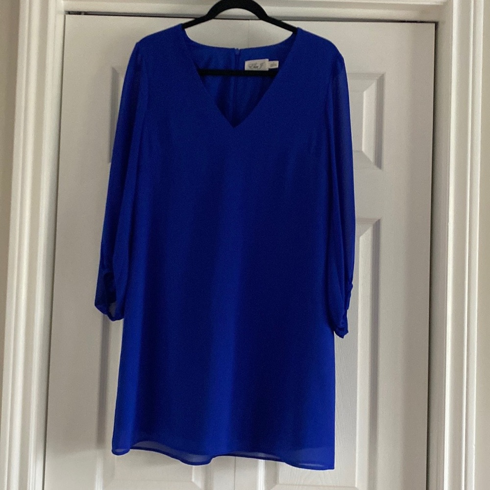 Eliza J above the knee blue dress (Size 8)